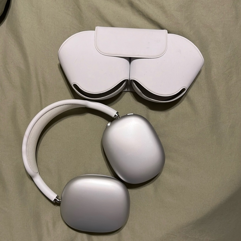 Apple AirPods Max